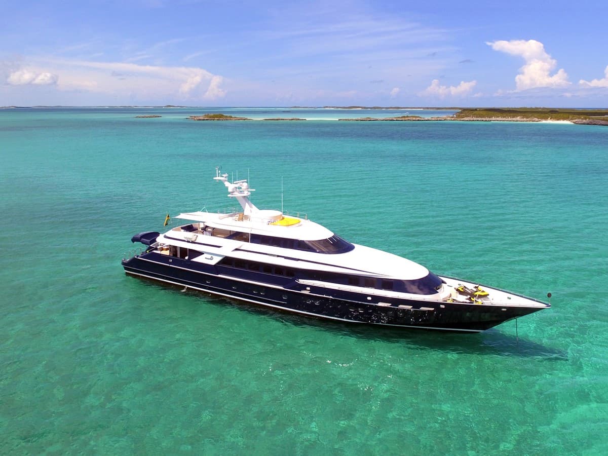 Octopussy, Luxury Yacht charter in Port Antonio, Jamaica